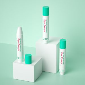 eye cream syringe